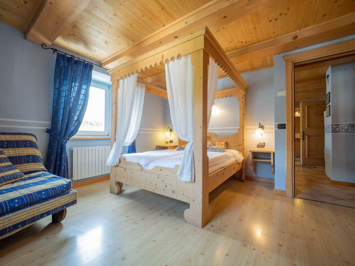 La Corte Appartamenti Livigno Luaran gambar