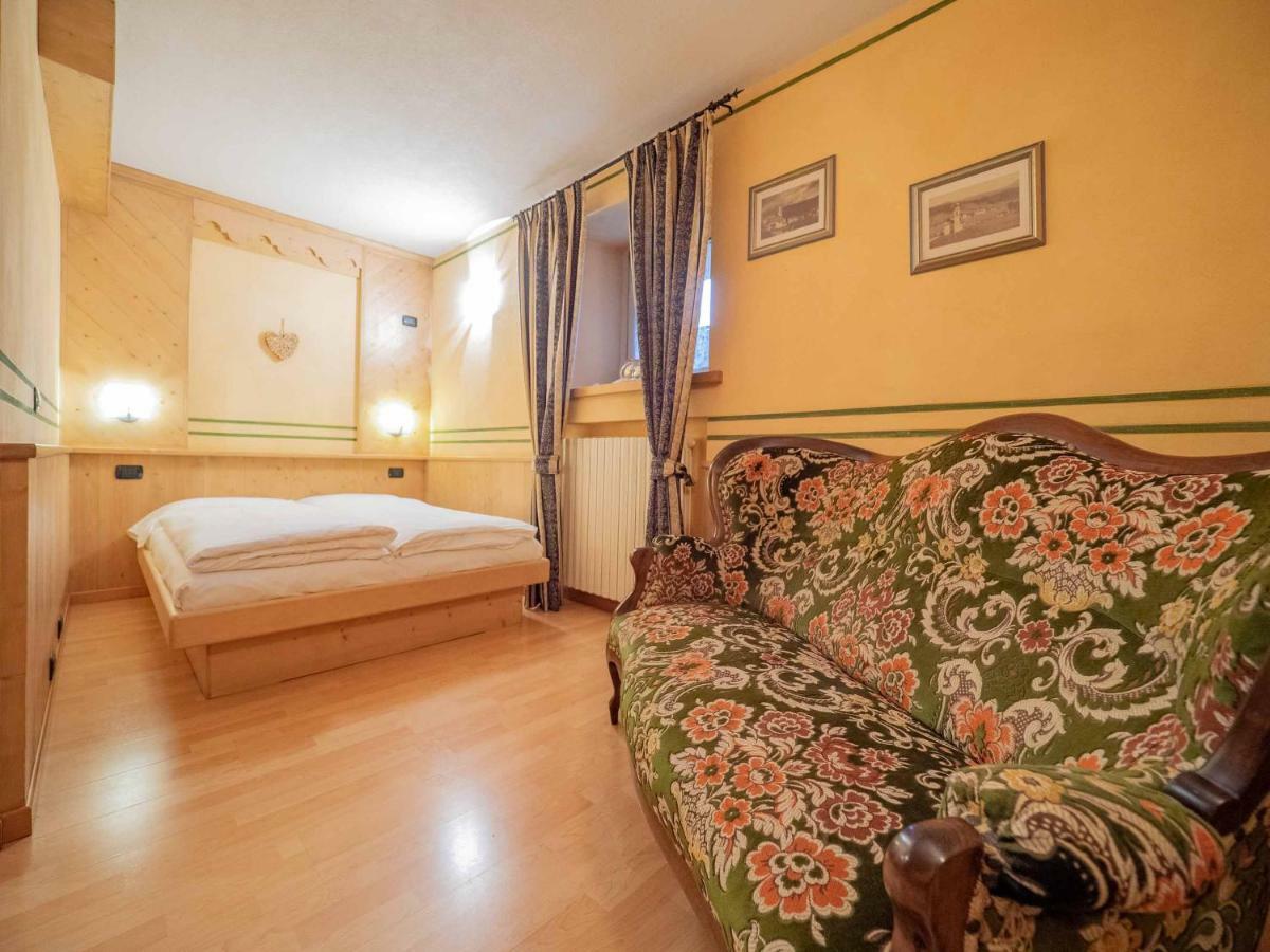 La Corte Appartamenti Livigno Luaran gambar